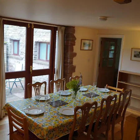 North District Rural Retreat بنريث